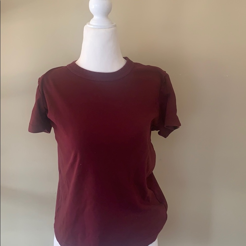 Maroon t shirt